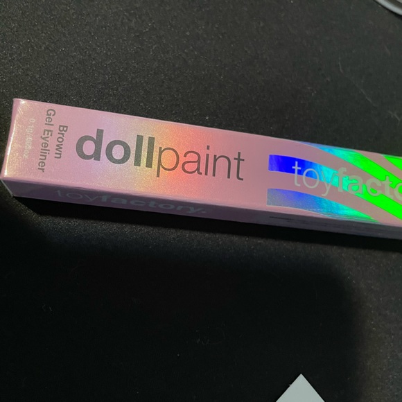 Unused makeup and skincare - Picture 5 of 10